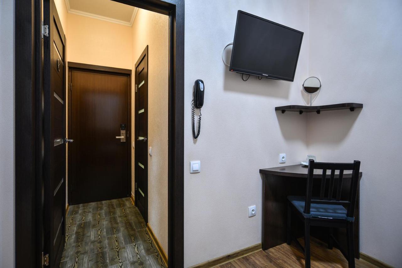 Sova Hotel Омск Екстериор снимка